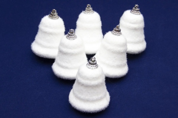 Набор елочных игрушек Колокольчики с цветными блестками 200237 d40 мм 6 см 6 шт./уп. 