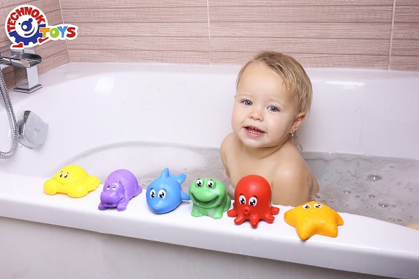 Игровой набор ТехноК игрушек для купания 7938
