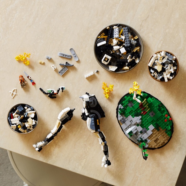 Конструктор LEGO Ideas Заборонений Захід: Довгоший 76989