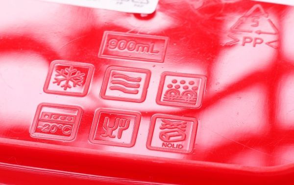 Контейнер Фиеста 900 мл квадратный красный Алеана