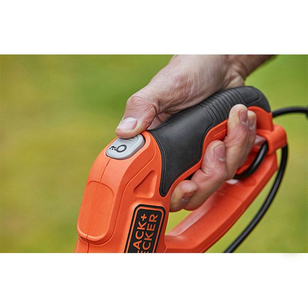 Триммер Black+Decker BESTE630