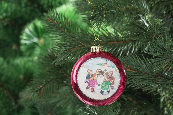 Елочная игрушка Медальон красный Дети 8 см 