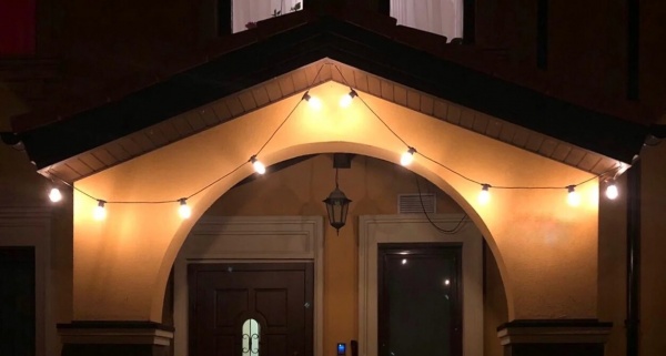 Электрогирлянда с двумя нитками (930042) филаментная (LED) 10 ламп 8,4 м 