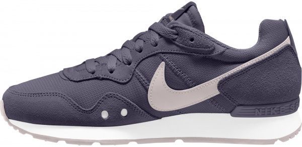 Кросівки Nike Venture Runner CK2948-500 р.US 7 фіолетовий