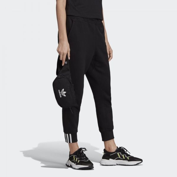 Штани Adidas PANT ED5851 р. 40 чорний