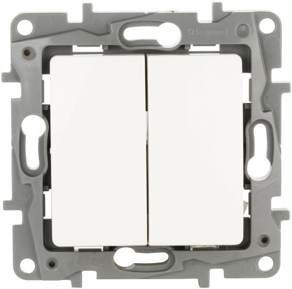 Вимикач двоклавішний Legrand Etika 672202 без підсвітки 10 А 230В IP20 білий