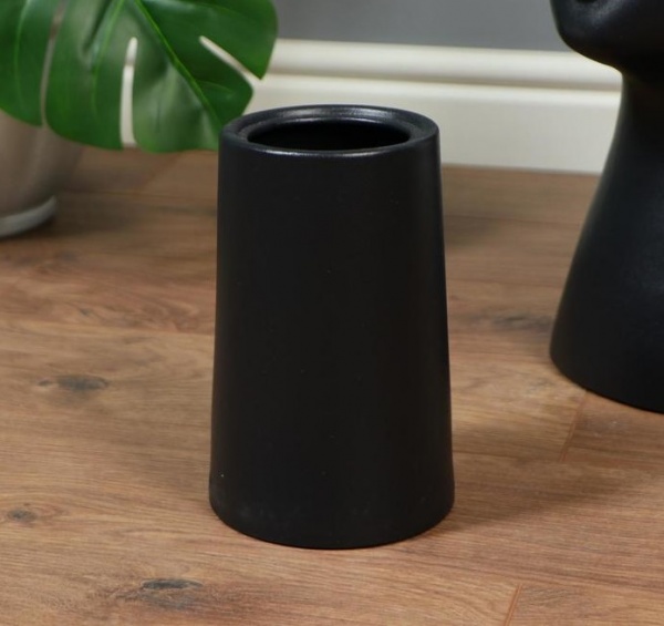 Ваза керамическая Nana ceramics Сиера черная 19,5 см 