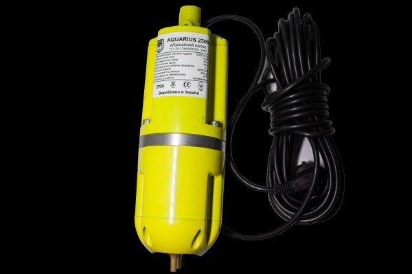Насос напірний заглибний Aquarius вібраційний 