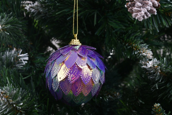 Ялинкова іграшка в форме шара с пайетками в ассортименте 80 мм CAA125110 