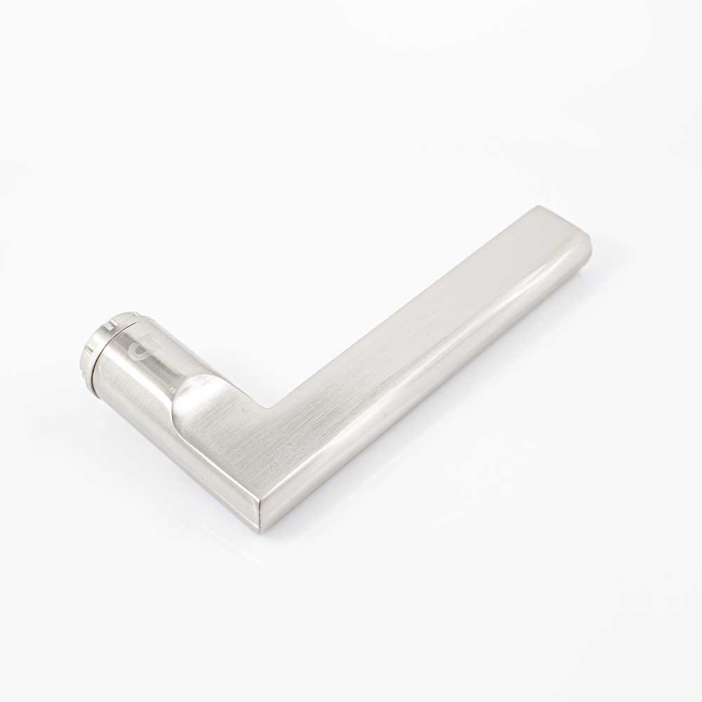 Ручка на розетке Comit Quick click Kamila матовый никель