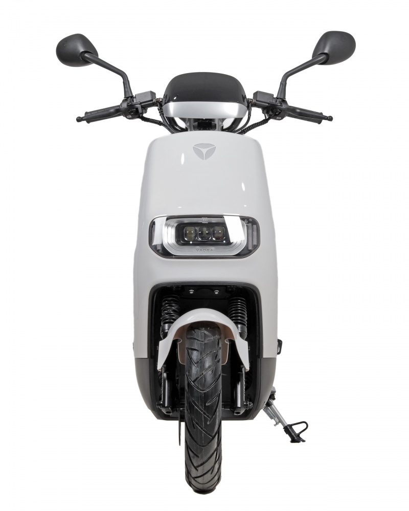 Электроскутер YADEA E8S (white)