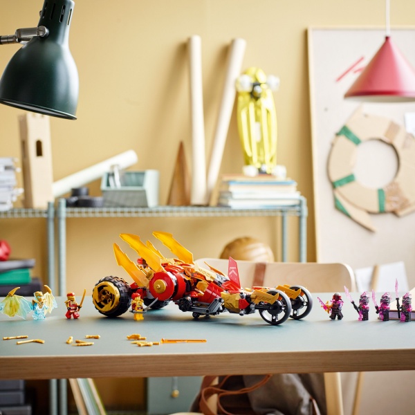 Конструктор LEGO NINJAGO Рейдер Золотого дракона Кая 71773