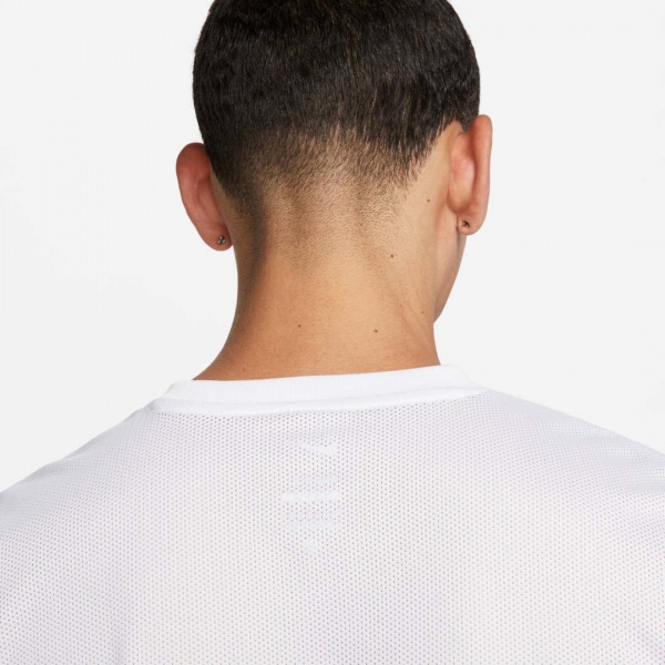 Футболка Nike DF ACD21 TOP SS GX DV9309-100 р.S білий