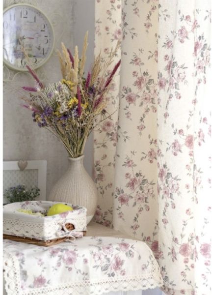 Скатерть Bella Розы с кружевом 134x180 см Прованс 