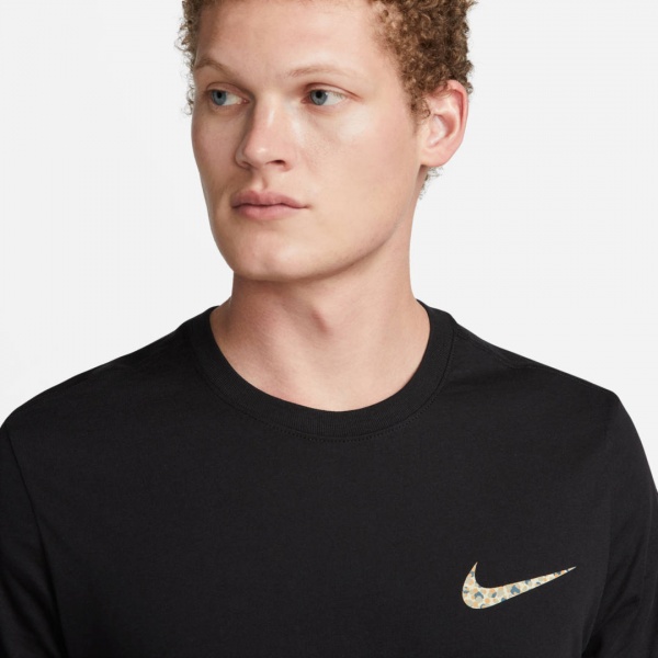 Футболка Nike M NSW TEE CLUB+ HDY PK1 LBR DZ2869-010 р.M чорний