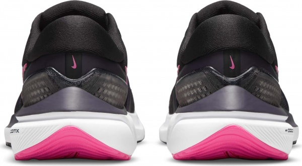 Кросівки Nike WMNS AIR ZOOM VOMERO 16 DA7698-002 р.US 7,5 чорний