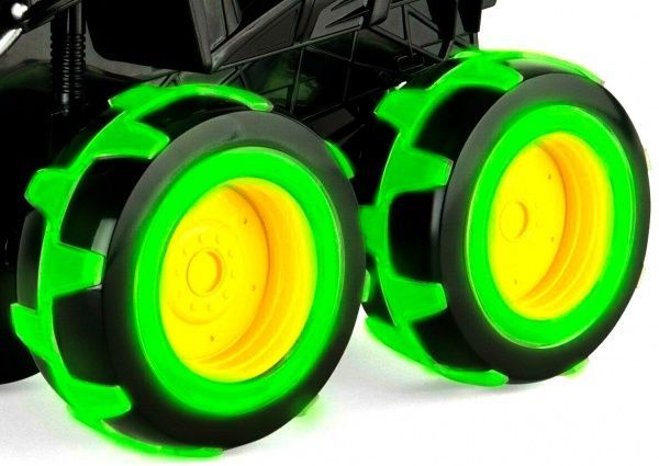 Трактор Tomy John Deere Monster Treads с большими колесами которые светятся 46434B 1:24