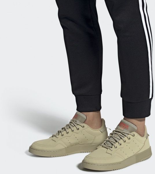 Кросівки Adidas SUPERCOURT FV4656 р.UK 10 бежевий