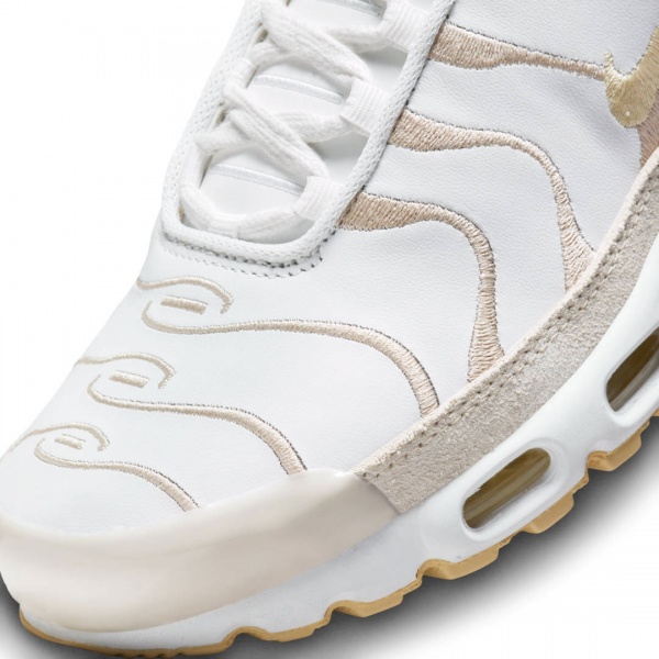 Кроссовки Nike W AIR MAX PLUS PRM DZ2832-101 р.39 розовый