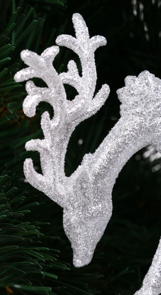 Підвіска декорована P.&C. Creative Олень з ажурними рогами 14 см в асортименті F21540202/207