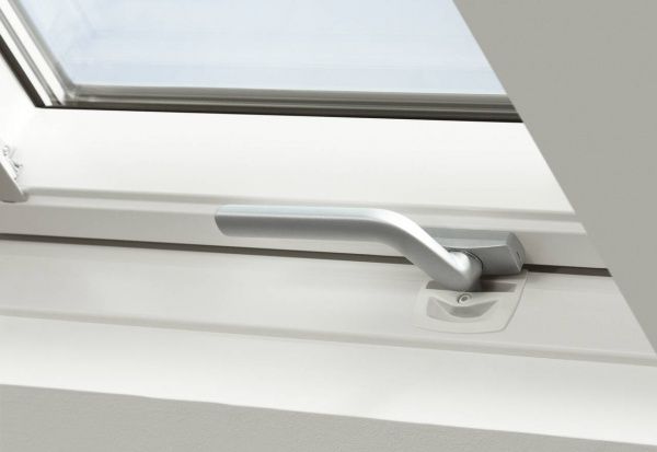 Окно мансардное влагостойкое VELUX Стандарт 78x118 см GLU MK06 0051В нижнее открывание