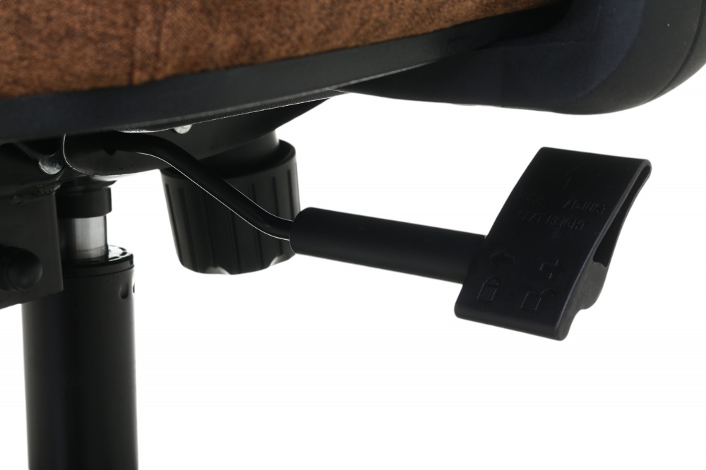 Крісло офісне Центр Меблів Тонго 64,5х70х124 см бежевий/чорний