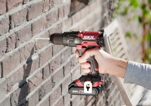 Шуруповерт ударний акумуляторний SKIL CD1E3020CA