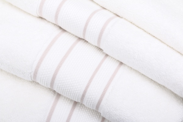 Полотенце Villa 100x150 см белый с розовым Sous Dias 