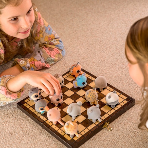 Фигурка коллекционная Flockies Слониха Эмма FLO0102 