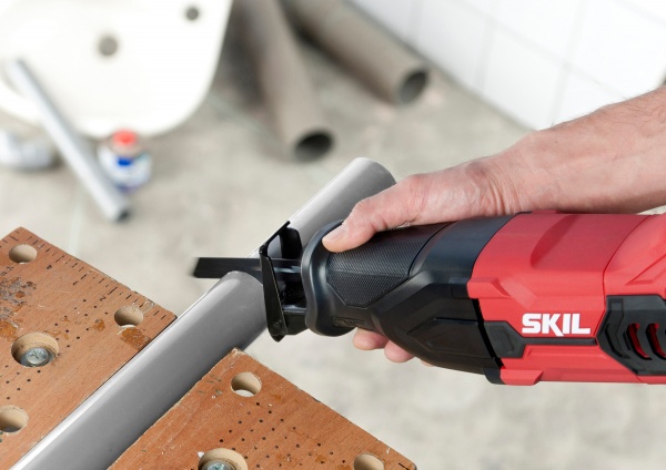 Пила сабельная SKIL SW1E4961AA