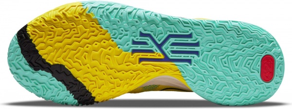 Кроссовки Nike KYRIE 7 CQ9326-700 р.US 11 желтый