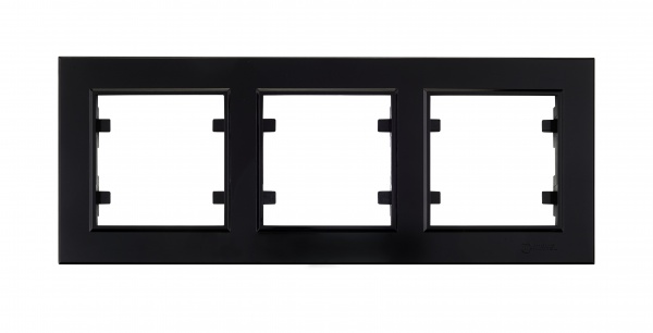 Рамка трехместная Makel Karea горизонтальная черный глянец 56111703