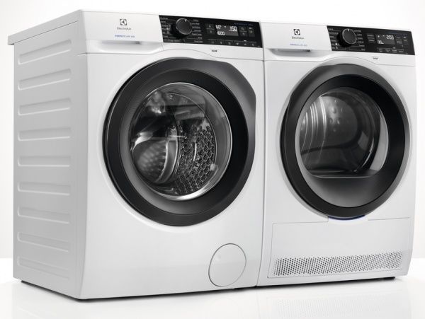 Пральна машина Electrolux EW8F2R29S