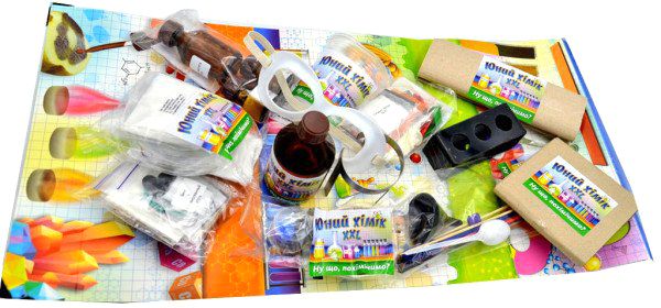 Набор для экспериментов Ranok Creative Юний хімік ХХL 349467