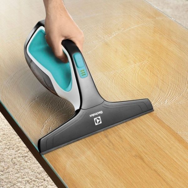 Пылесос Electrolux WS71-6AS 