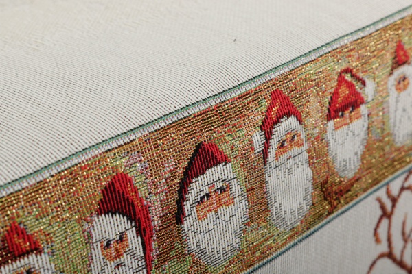 Скатерть Home Textile гобеленовая новогодняя с люрексом 100x100 см бежевый 