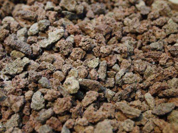 Ґрунт для акваріума Лотос К лаваліт 2-8 мм 3 кг