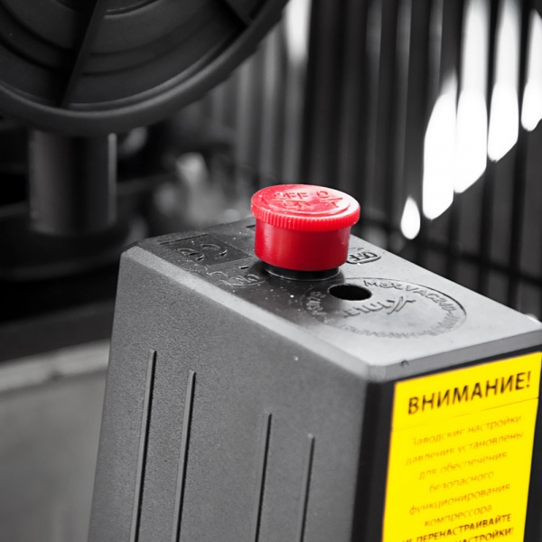 Компресор Sigma 7044121