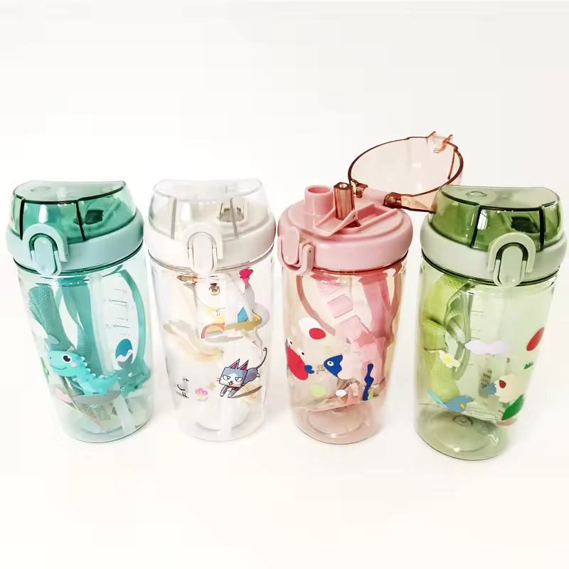 Бутылка детская SELIYA 650 мл пластиковая в ассортименте 7306