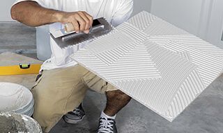 Як замішати клей для плитки