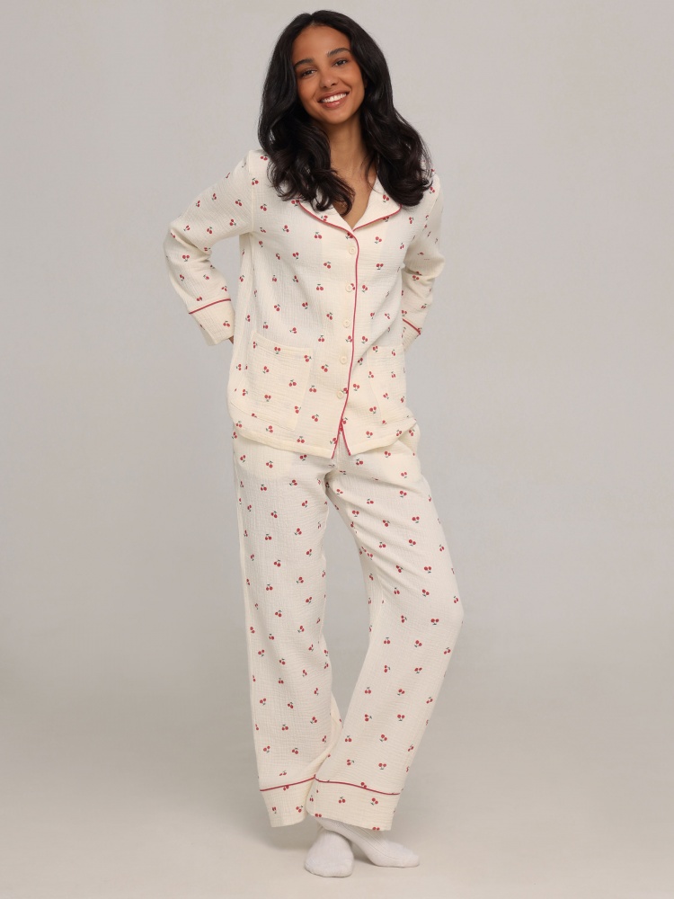 Пижама женская German Volf Вишни р. XS молочный с принтом (26004)
