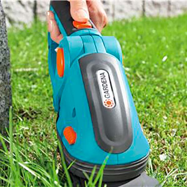 Ножиці акумуляторні Gardena Comfort Cut 8897