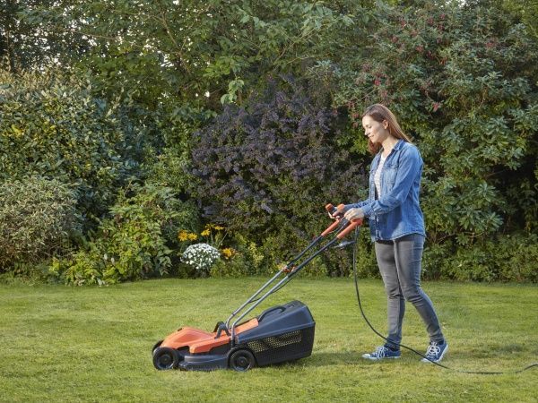 Газонокосилка электрическая Black+Decker BEMW451 и набор A7062