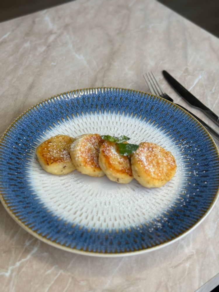 Тарілка обідня Bella Vita Blue Scar 22 см 2 сорт