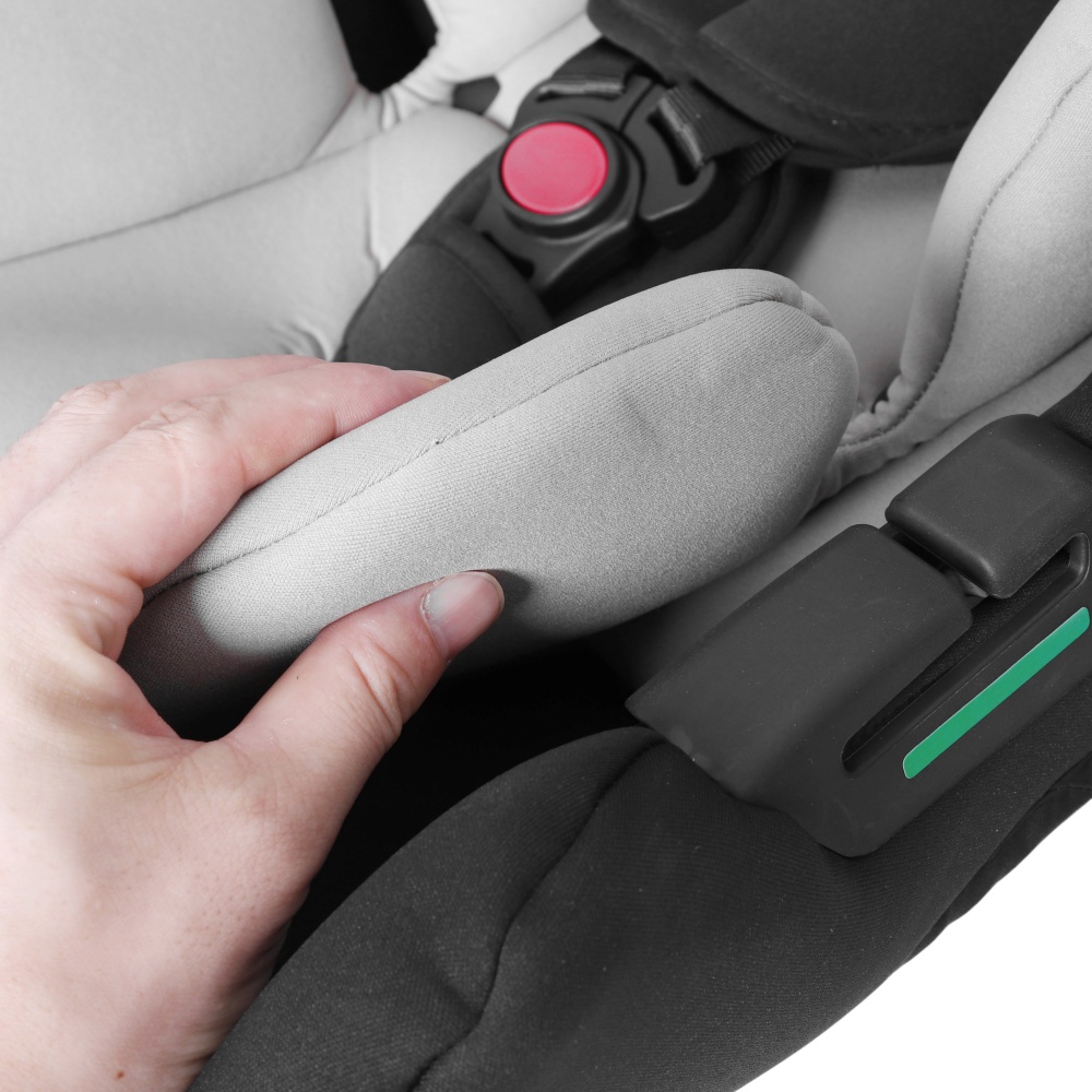 Автокрісло Eternal Shield ES10 чорний black