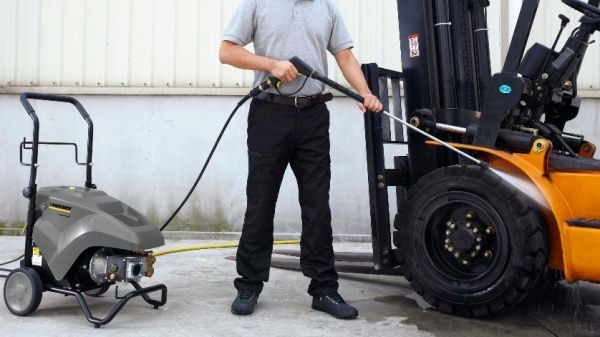 Мини-мойка Karcher HD 6/15-4 Classic 1.367-306.0