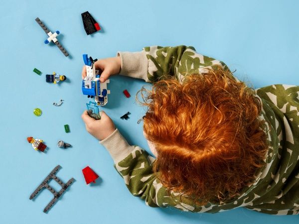 Конструктор LEGO City Полицейский вертолёт 60275