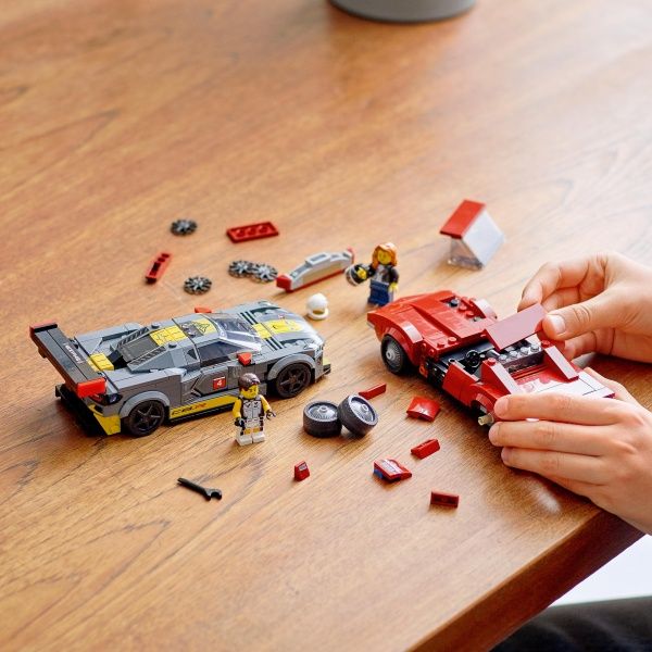 Конструктор LEGO Speed Champions Chevrolet Corvette C8.R Race Car and 1968 Chevrolet Corvette 76903