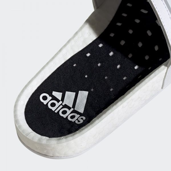 Шльопанці Adidas ADILETTE BOOST EG1909 р. UK 5 білий