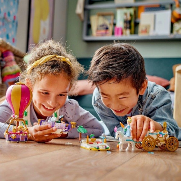 Конструктор LEGO ǀ Disney Зачарована подорож принцеси 43216